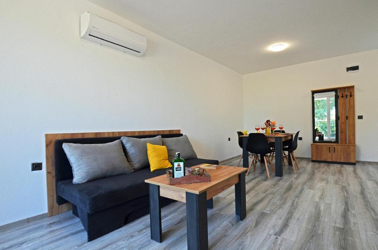 Di Mare Holiday Apartments 克兰内沃 外观 照片