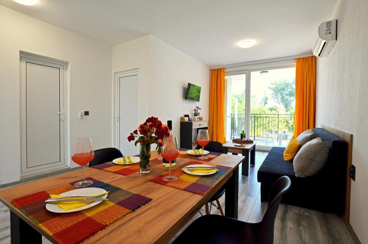 Di Mare Holiday Apartments 克兰内沃 外观 照片
