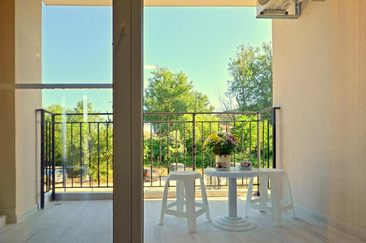 Di Mare Holiday Apartments 克兰内沃 外观 照片
