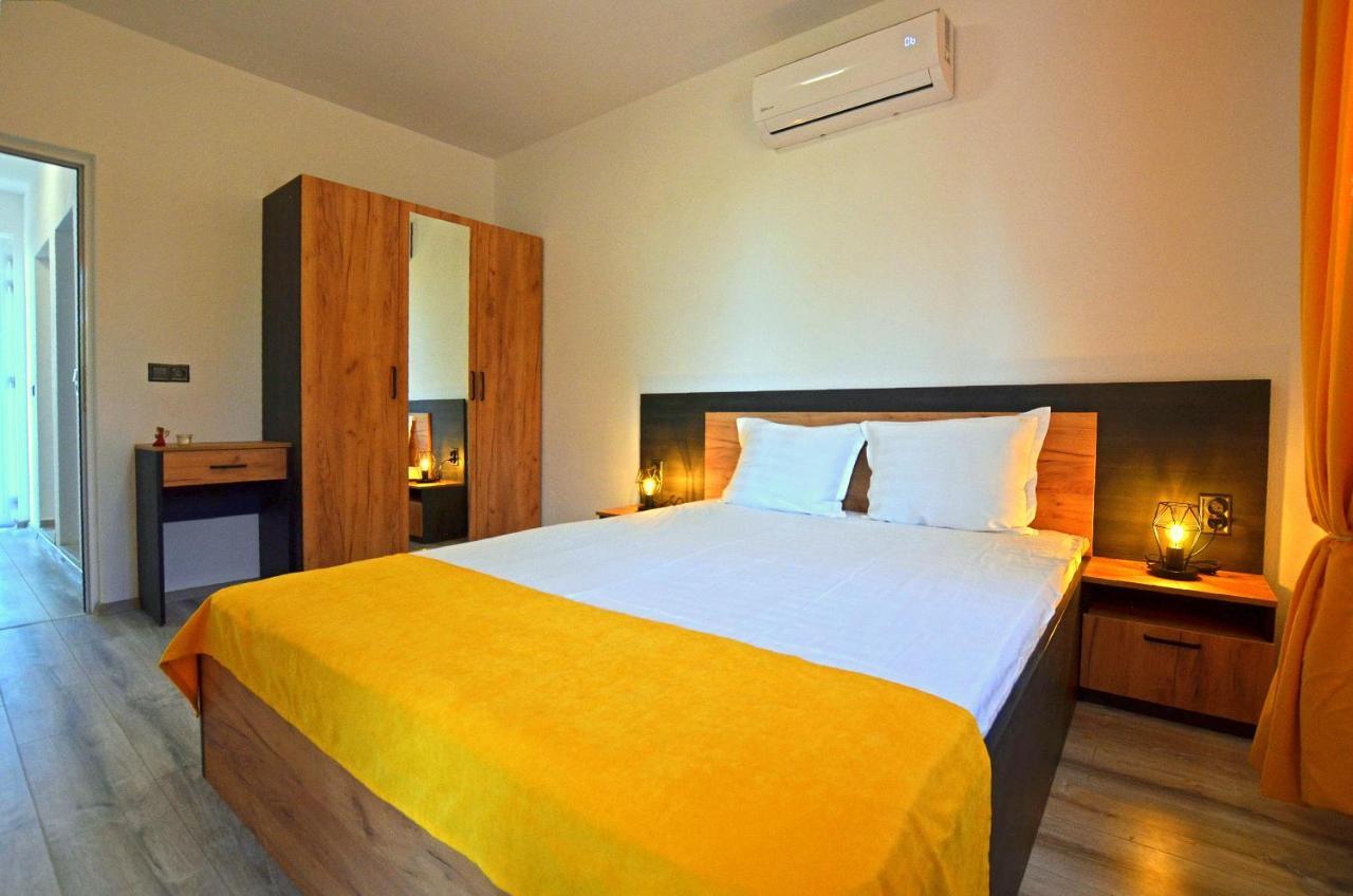 Di Mare Holiday Apartments 克兰内沃 外观 照片