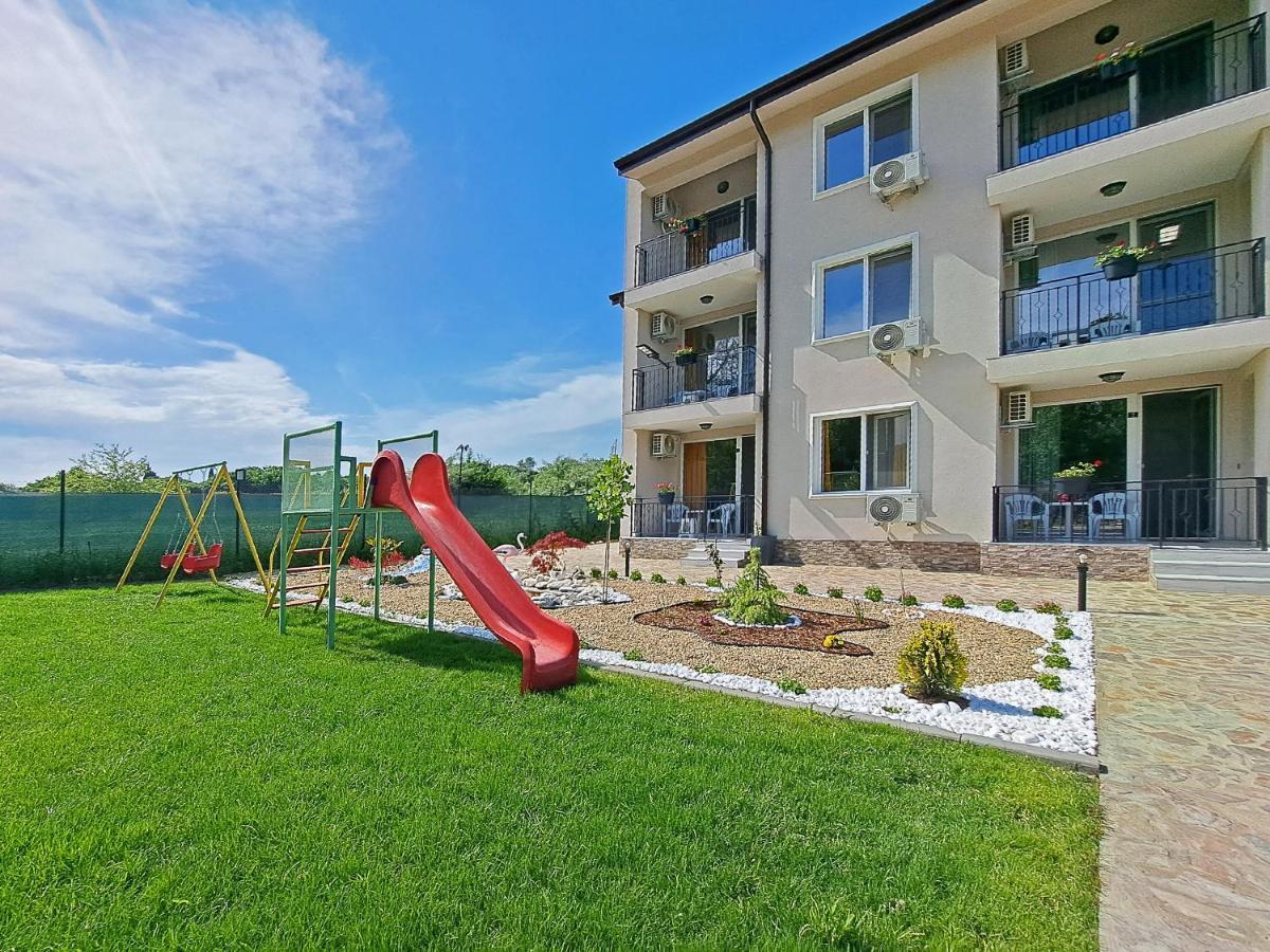 Di Mare Holiday Apartments 克兰内沃 外观 照片