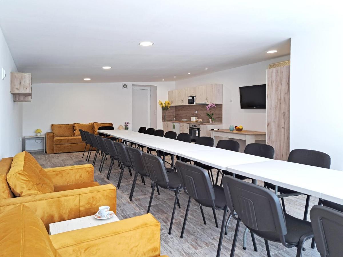 Di Mare Holiday Apartments 克兰内沃 外观 照片