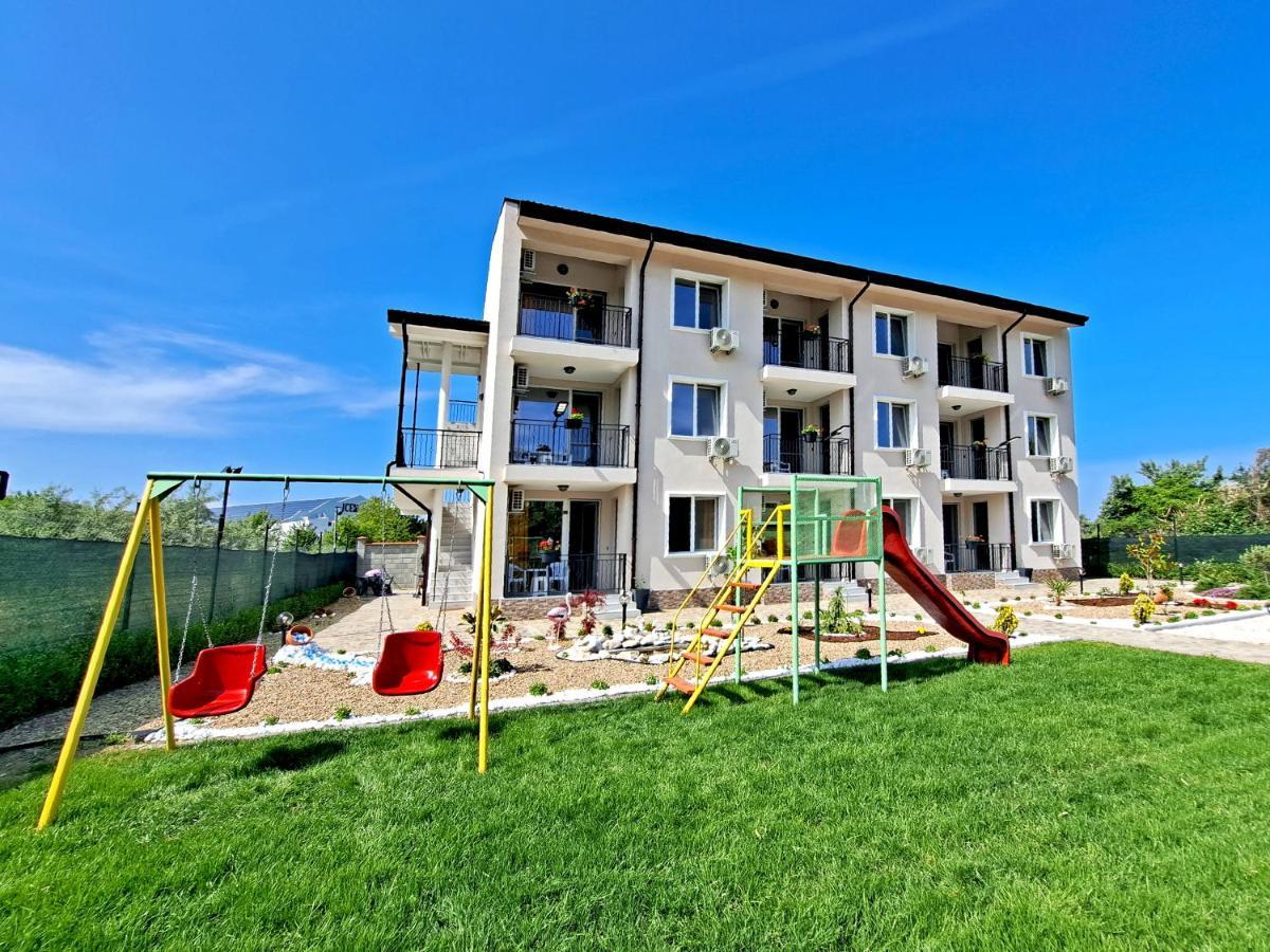 Di Mare Holiday Apartments 克兰内沃 外观 照片