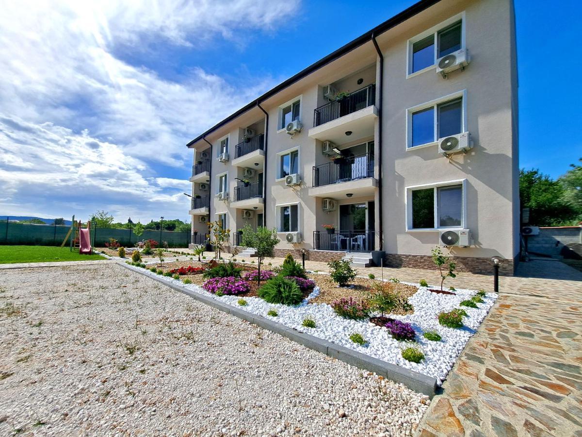 Di Mare Holiday Apartments 克兰内沃 外观 照片