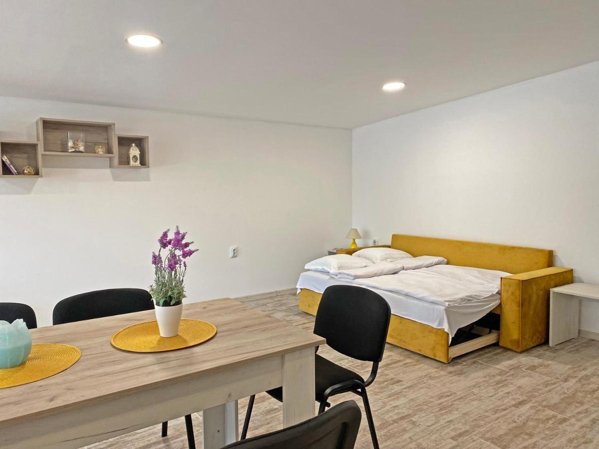 Di Mare Holiday Apartments 克兰内沃 外观 照片