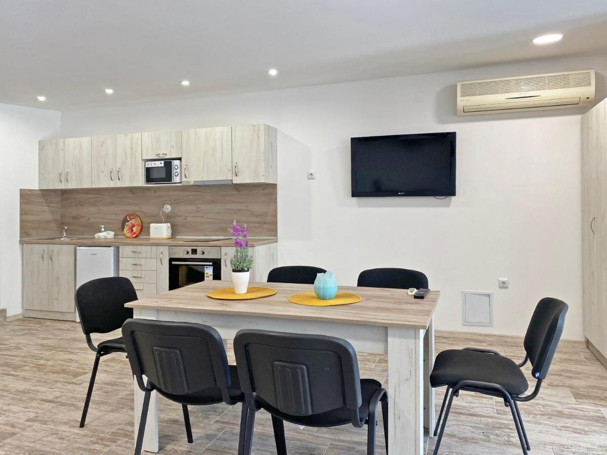 Di Mare Holiday Apartments 克兰内沃 外观 照片